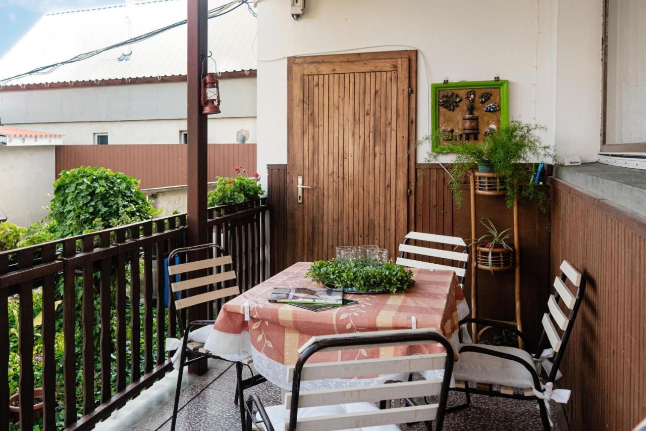 Vadkacsa Apartmanhaz Medencevel Zamardi Bagian luar foto